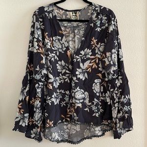 Long sleeve floral blouse